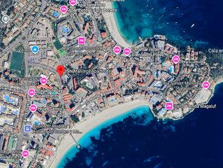 Édifice à Avinguda pere vaquer 12