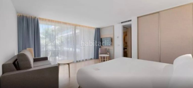 Foto 04023282-5379-4d8d-8ae4-d64acb600164. Edifici a carrer de la lluna 10 a Cala Vinyes Calvià