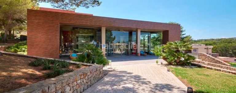 Foto 221a3fa9-7608-483b-9a8f-e7ef6662aab4. Edifici a carrer de la lluna 10 a Cala Vinyes Calvià