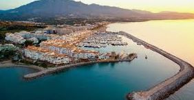 Edifici a Puerto Banús. Hotel 4 estrellas boutique puerto banus