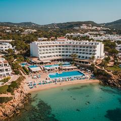 Edifici a Marina Botafoc-Talamanca. Hotel ibiza
