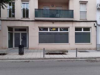 Local Comercial a Calle hernán cortés 57. Local semicentrico