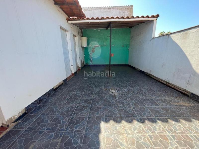 Foto 4718a0df-94b8-4d91-9768-3bf249a82427. Edificio vivienda en venta en Valdelacalzada
