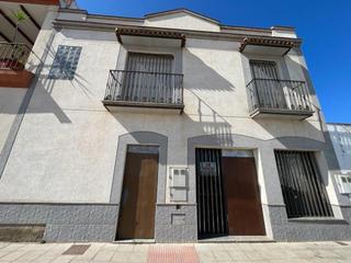Edifici  Calle badajoz. Vivienda en venta en valdelacalzada