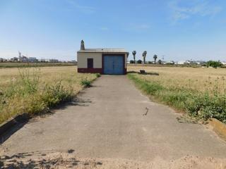Finca rústica a Don Benito. Rustica con nave en venta
