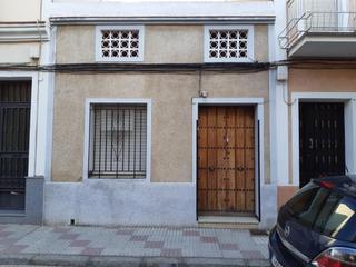 Casa en Don Benito. Casa bien situada