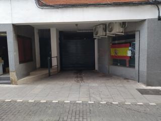 Car parking in Don Benito. Plaza de garaje en el centro