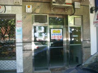 Local commercial à Don Benito. Local preparado como bar
