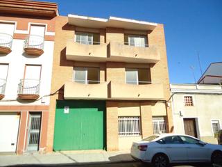 Edifici a Don Benito. Edificio de 3 plantas en venta