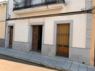Casa en Don Benito. Planta baja bien conservada y con gran patio