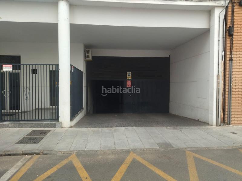 Foto b6a070f3-1076-40c4-b150-4ef7e6b4e73b. Aparcament cotxe a Don Benito