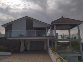 Chalet à Medellín. Chalet urbano en el quinto cecilio