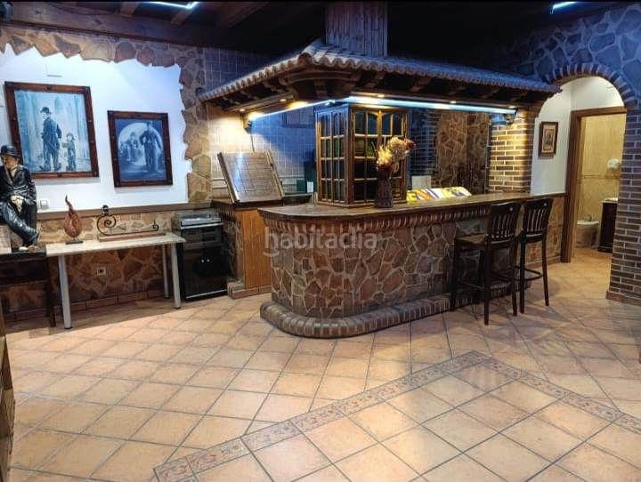 Foto be542c85-6fa9-4bb8-a886-f45deae40d8e. Casa  y local en Puebla de Alcocer