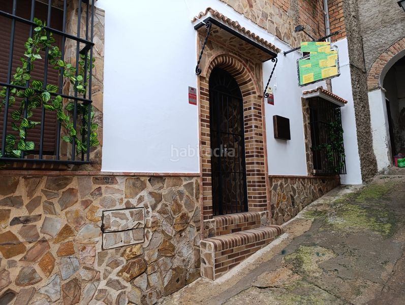 Foto c96cfaf8-18e2-45ae-b4e2-bcdd77c4d595. Casa  y local en Puebla de Alcocer