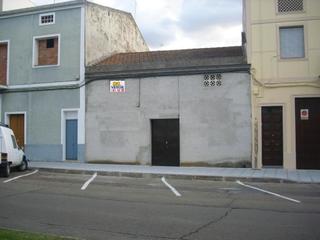 Casa a Don Benito. Casa-solar bien situada