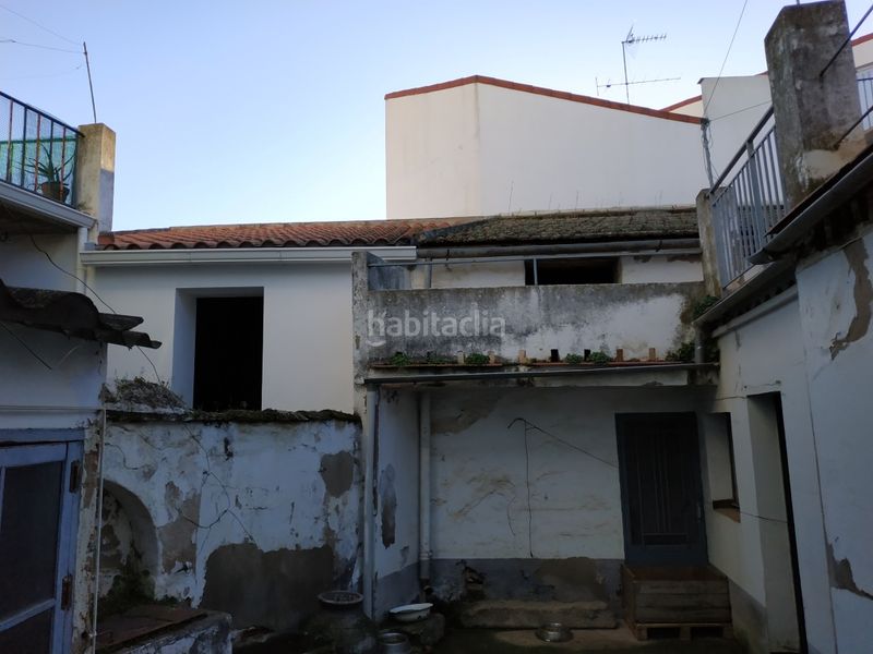 Foto c66a2e16-6f7b-4327-a18a-e3eace2e6fe5. Casa  con cochera en Don Benito