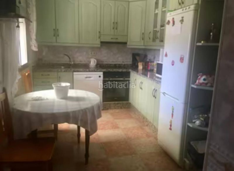 Foto 701ff137-f61b-444f-9480-04aecf92b769. Casa amb xemeneia aparcament a Don Benito