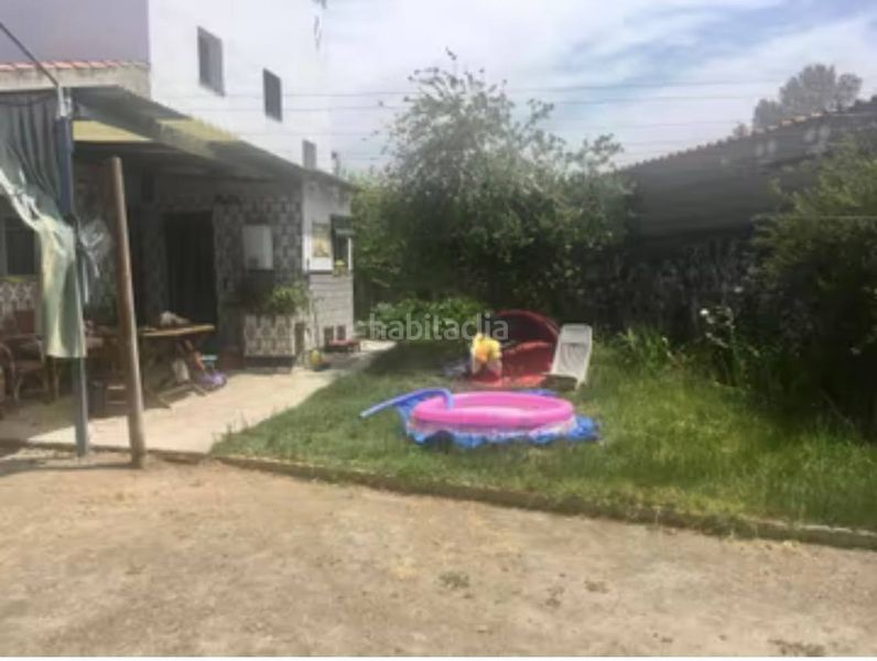 Foto e17a5453-c9a9-491c-8103-922a73645a0d. Casa amb xemeneia aparcament a Don Benito