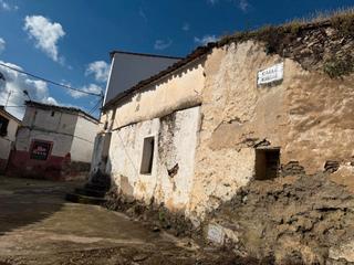 Maison  Calle murillo 15. Casa en madroñera