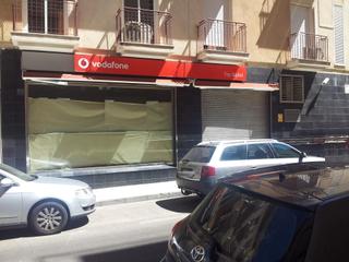 Local commercial à Don Benito. Local preparado en el centro