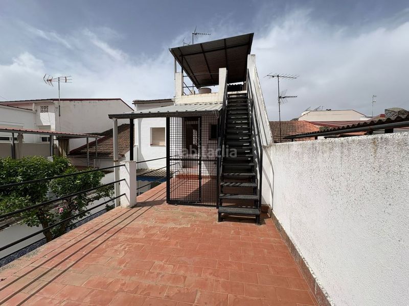 Foto 23ec077d-ba03-4f70-a082-5199bbfb3bf9. Casa amb xemeneia aparcament a Don Benito