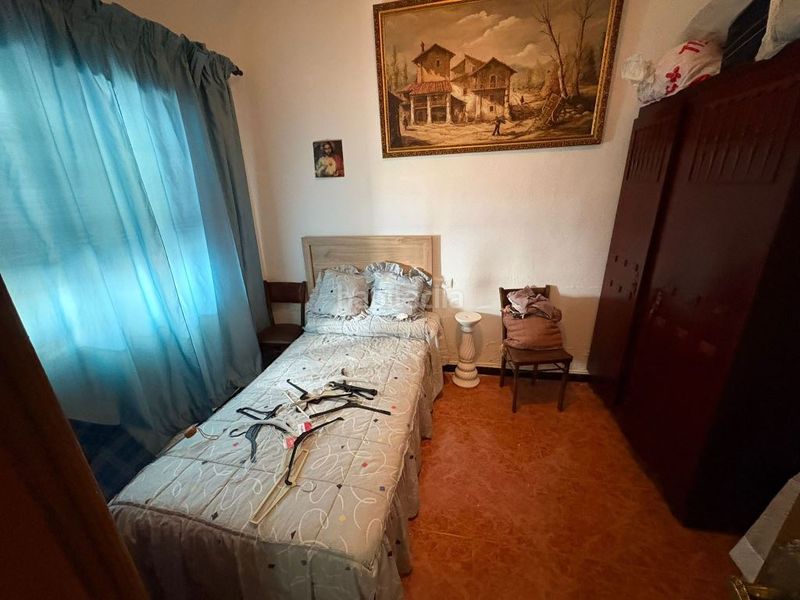 Foto b948686e-aeec-4b02-9d73-746e42637a46. Casa amb xemeneia aparcament a Don Benito