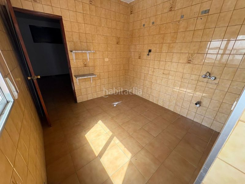 Foto bb421f49-dbf1-471e-b57f-7111c1cd057e. Casa amb xemeneia aparcament a Don Benito