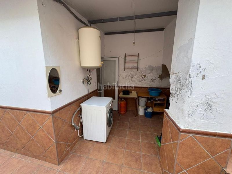 Foto bcbbdaf2-e68f-4613-82bf-6b3c163e275c. Casa amb xemeneia a Don Benito