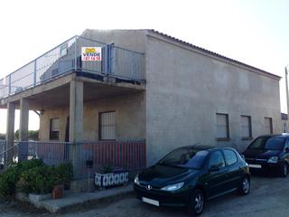 Chalet en Don Benito. Chalet de 2 plantas en la carretera de las cruces