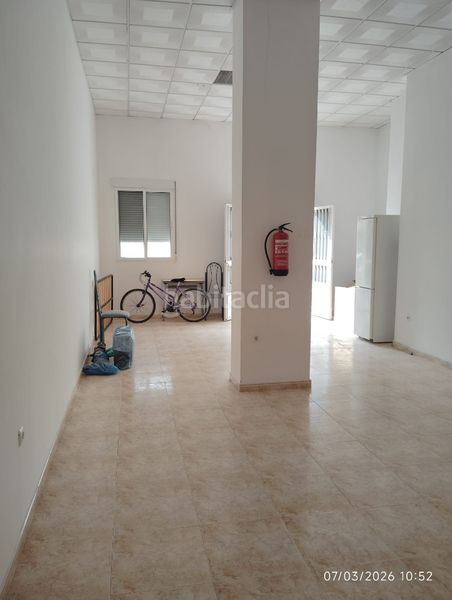 Foto 2eedd6d2-3c65-4bf2-9196-fcf0c5caf442. Local comercial a Don Benito