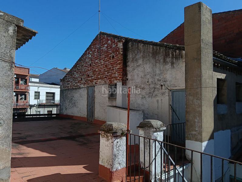 Foto 93e9b5b7-ab4a-4ccf-ab78-abba379be950. Casa amb xemeneia a Medellín