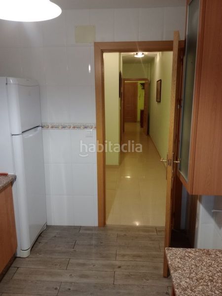 Foto d6cd0fc9-bdf5-4a5f-88df-47d776e1b8f4. Flat with parking in Don Benito