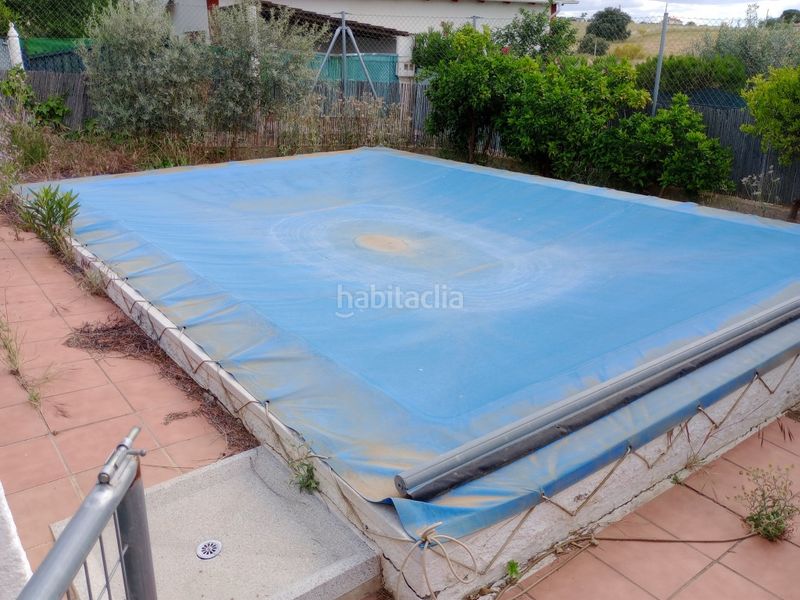 Foto 1a19761f-d152-4ea3-bd3a-b216e29ebfa3. Xalet amb xemeneia aparcament piscina a Don Benito
