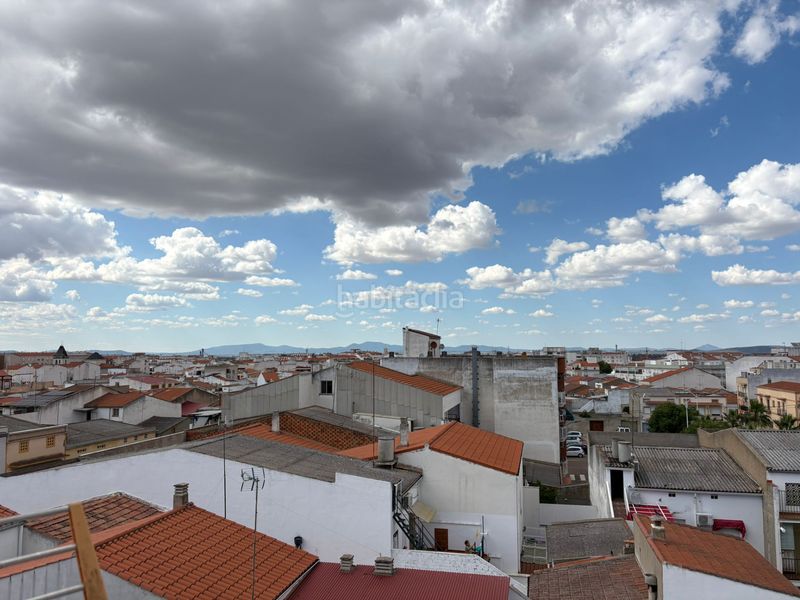 Foto d50bbc26-e09d-4563-82e6-3c7761f147de. Piso  con reformas en Don Benito