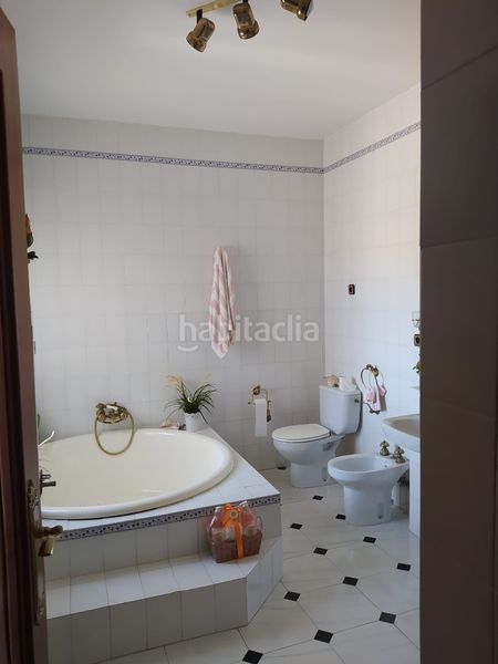 Foto 10981c44-b39b-4e44-b765-4f822288c5ab. Xalet amb xemeneia aparcament piscina a Talarrubias