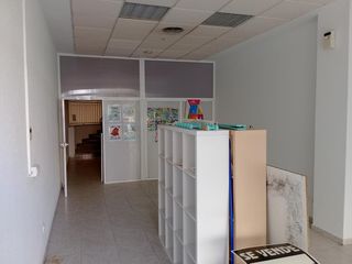 Business premise in Don Benito. Local semicentrico