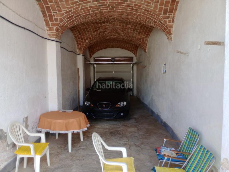 Foto f354b031-dda9-40c1-a6b6-cd761afeb0eb. Casa amb aparcament a Don Benito