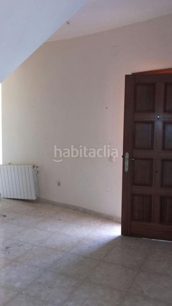 Foto 75b90b4b-b81b-46a3-9e5c-83b60fe6ca74. Chalet in polígono industrial santa engracia 10 in Badajoz