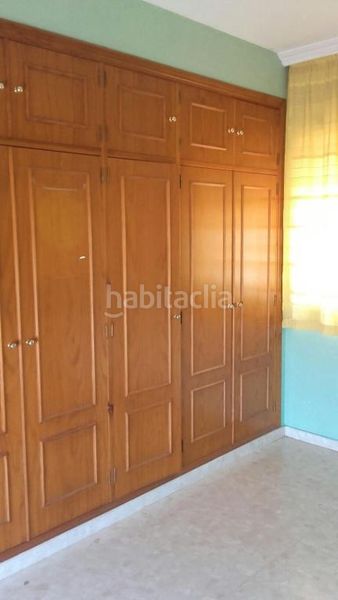 Foto a8fb15d8-364b-4960-9fd2-92ed27b6479c. Chalet in polígono industrial santa engracia 10 in Badajoz