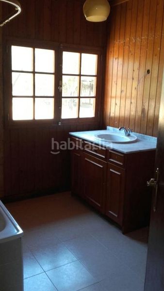 Foto d81acbd3-f93c-4acf-bfbd-b00ffd96a9ea. Chalet in polígono industrial santa engracia 10 in Badajoz