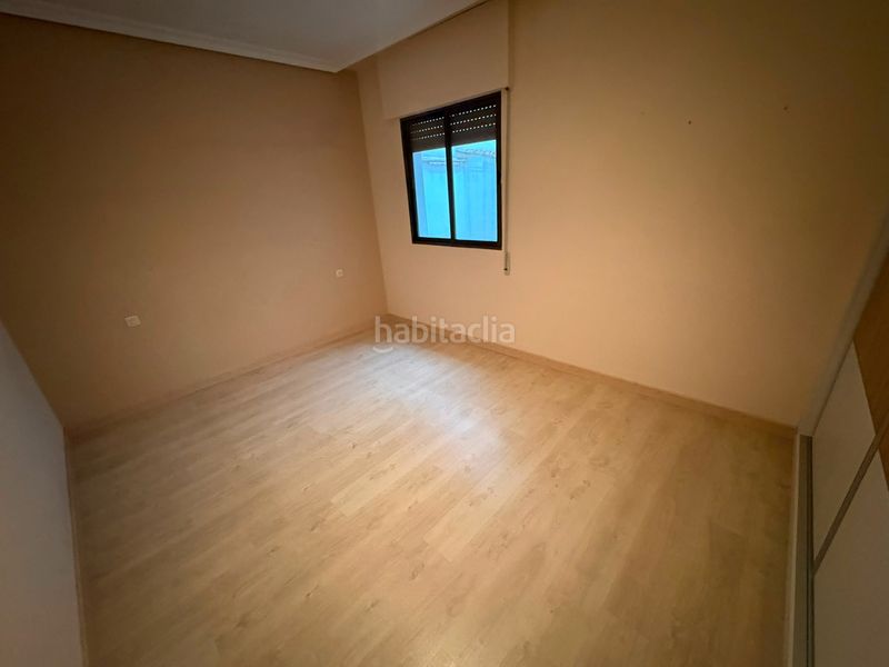 Foto 7b87fbd3-9262-40b4-b11e-5bf7537b0d6f. Pis amb aparcament a Don Benito