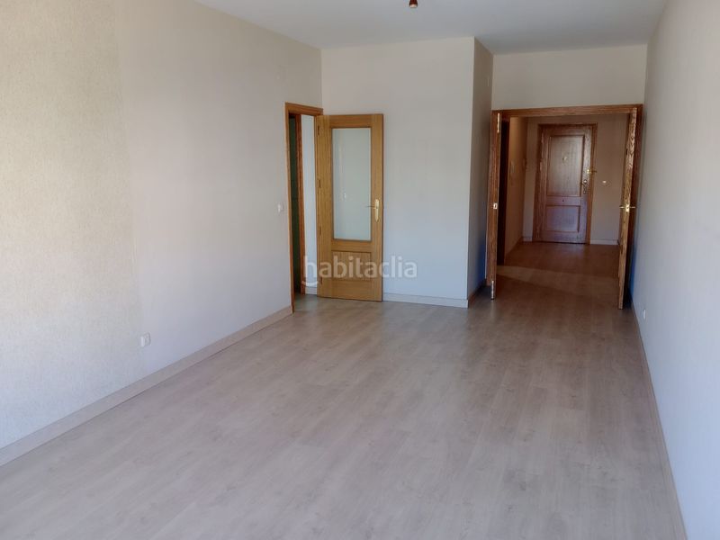 Foto b4c804ec-d144-4a25-b2af-61996961f0fa. Pis amb aparcament a Don Benito