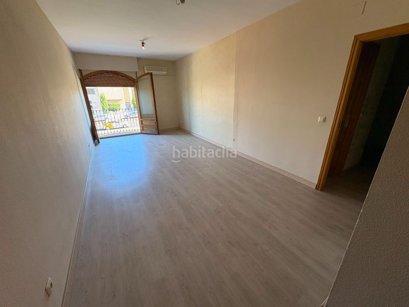 Foto c363bfb0-07b4-4ce7-9303-b4cacd6ad632. Pis amb aparcament a Don Benito