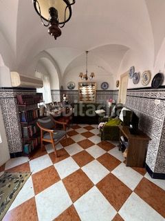 Foto fa6bd56a-614b-4066-9a5a-c79106386caf. Casa amb xemeneia a Don Benito
