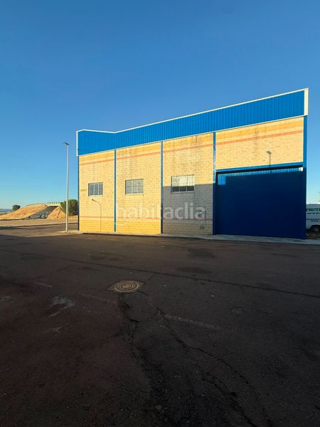 Foto 7139aea9-8034-4cbe-ba74-ca6c8c13e827. Nau industrial a Don Benito