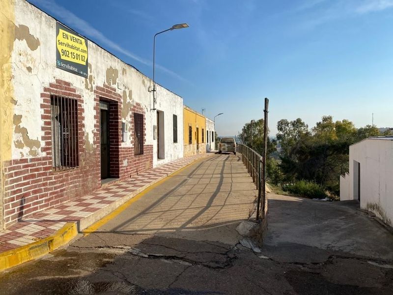 Foto 82f0f403-c920-4c53-8de6-0a311c0ab6db. Casa adossada a calle virgen 38 a Lobón