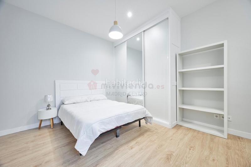 Foto c5bd3aa4-cc9c-47f8-9c73-a2b6ede3cf91. Alquiler piso en Universidad-Malasaña Madrid