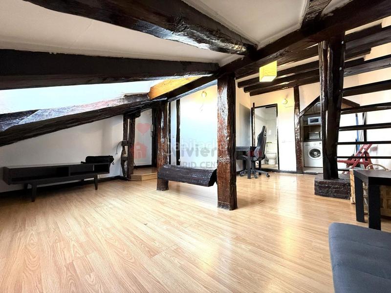 Foto 4f09b596-d9f4-4f0b-9d33-1a7afdb408e9. Duplex con riscaldamento in Embajadores-Lavapiés Madrid