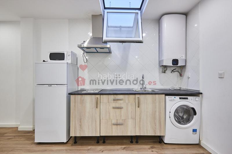 Foto 0231f1a6-6a2b-4078-88b2-cf9a784b6696. Miete erdgeschoss in de hortaleza 10 in Justicia-Chueca Madrid