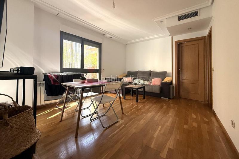 Foto 5e674dd4-76b9-442b-ba1b-70d3031ddff1. Miete erdgeschoss mit heizung parking pool in Pacífico Madrid